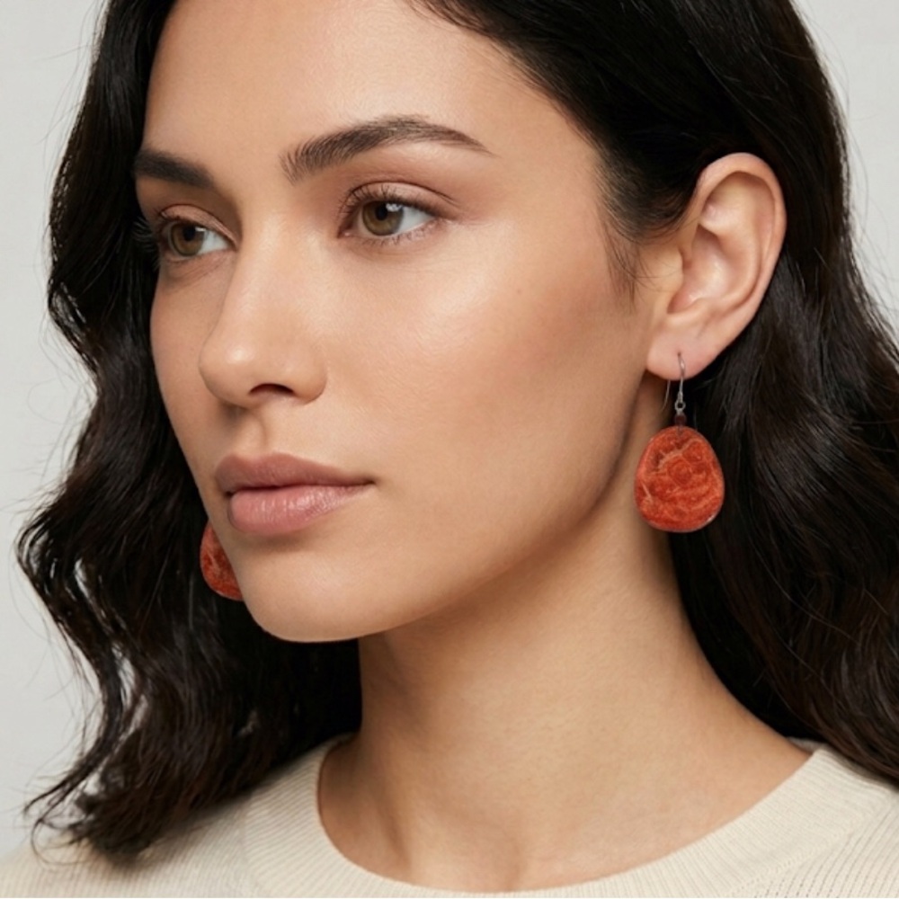 Gorgeous vintage Orange mollusk oyster shell Stone Dangle Earrings